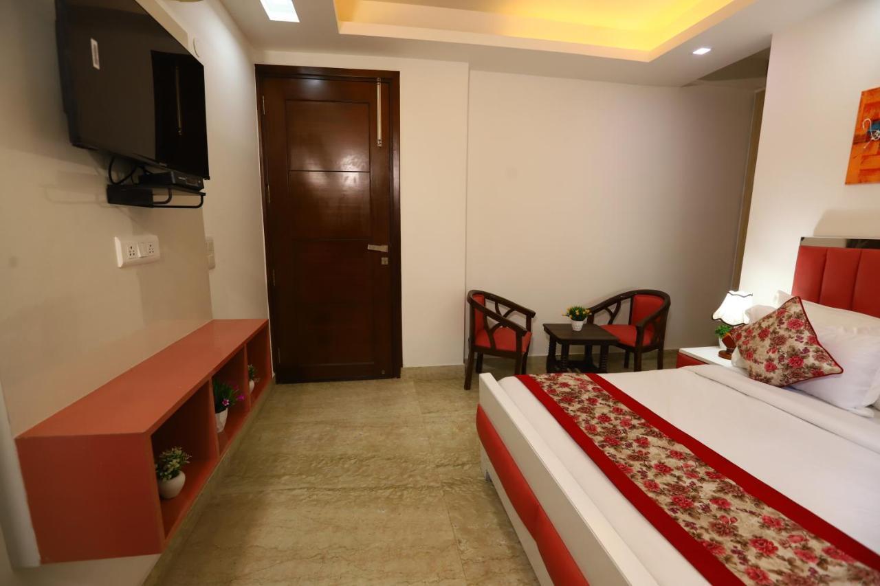 Hotel Nature View Green Park Metro Couple Friendly Neu-Delhi Exterior foto